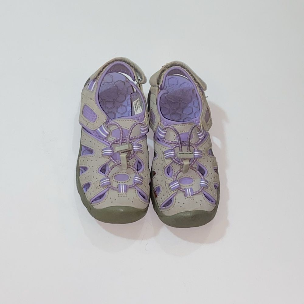 10/$50 KHOMBU Kids Purple and Tan Sandals Size 13